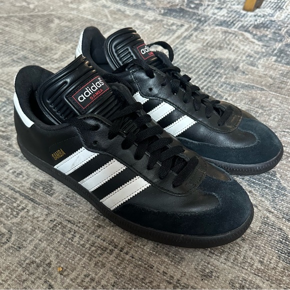 Adidas Samba Classic Men’s Soccer 6.5 - Picture 2 of 6